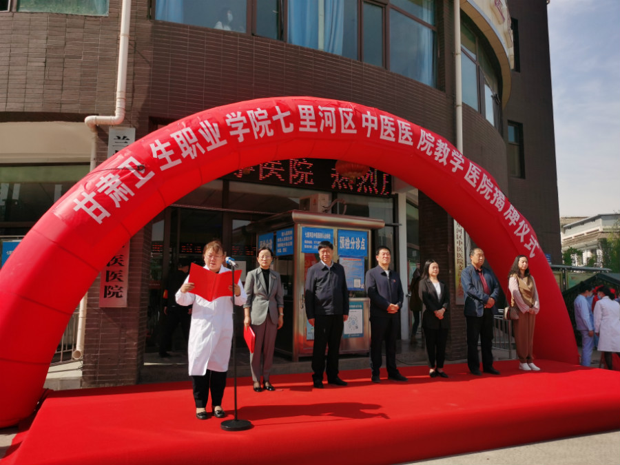 1621853536625078975.jpg 4.jpg