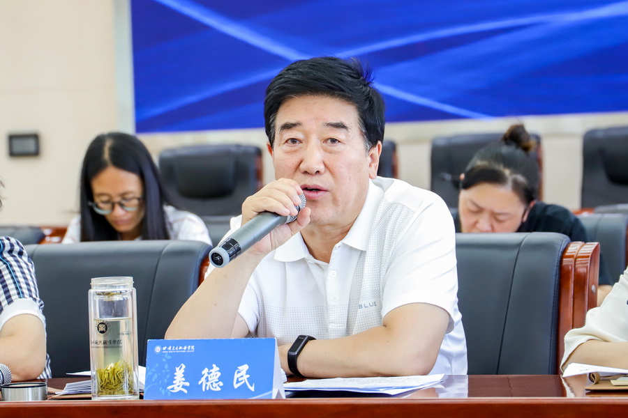 1655347168777040231.jpg 2022年6月14日 365英国上市集团官网2022年党政一把手推进就业工作座谈会 (2)_调整大小.jpg