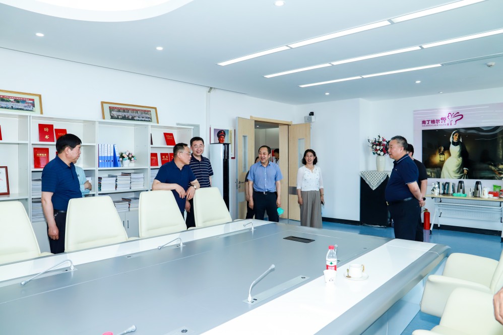 2023年6月16日  甘肃省科协莅临365英国上市集团官网检查指导工作 (6)(1).jpg